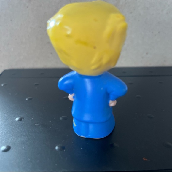 Soccer Player Eddie-little people - Picture 3 of 4